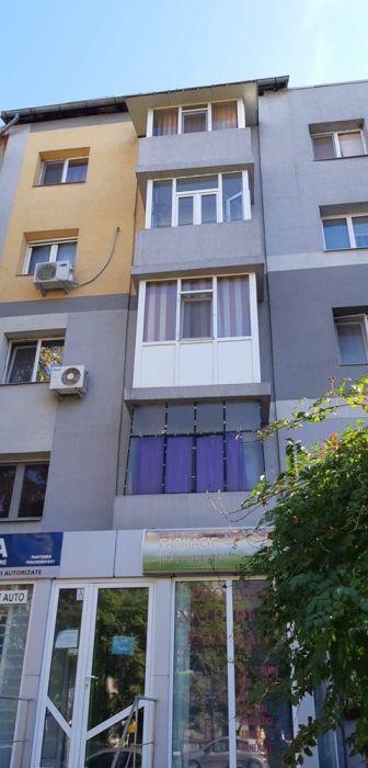 Vand apartament 2 camere strada Primaverii ,zona Politia Municipiu