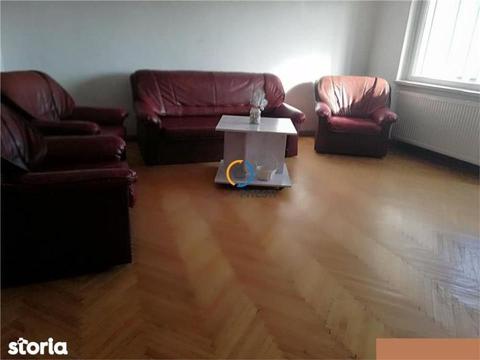 Inchiriere apartament spatios, central, Teilor