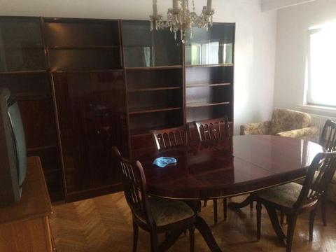 Inchiriez apartament 3 camere decomandat etj. 1 Cartier T.Vladimirescu