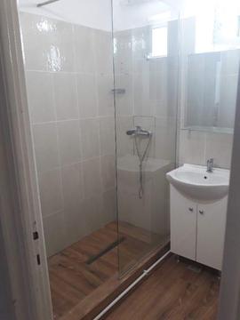 Închiriez apartament