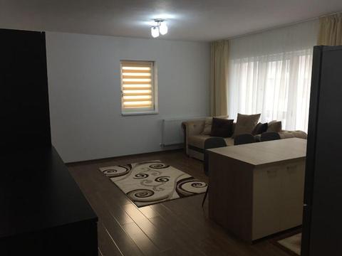 Inchiriez apartament