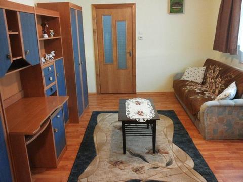 Inchiriez apartament doua camere confort unu semidecomantat