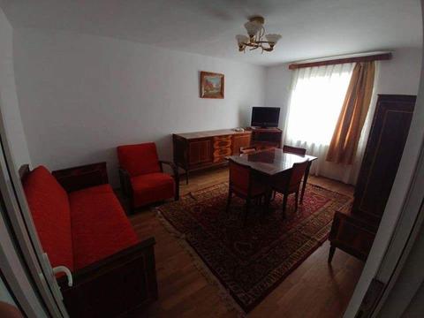 Închiriez apartament cu 2 camere în zona centrala