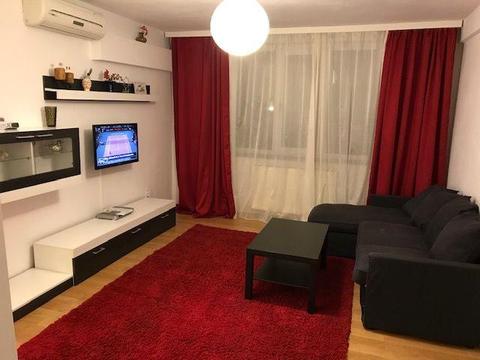 Închiriez apartament 3 camere!