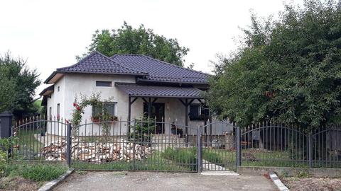 Casa de vanzare in Serbanesti