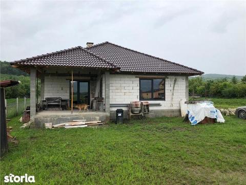 Casa regim P, 170 mp utili, 600 mp de teren, zona Unirea, semifinisata