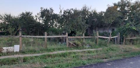 Vand loc de casa