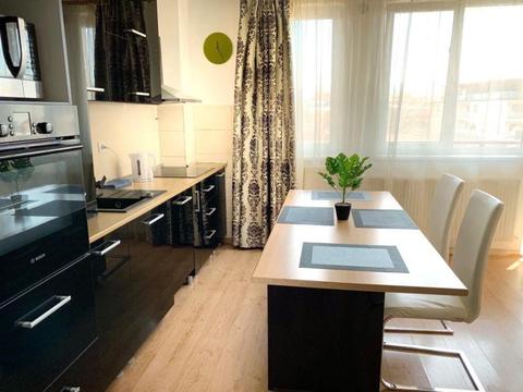 Închiriez apartament 2 camere în zona centrala