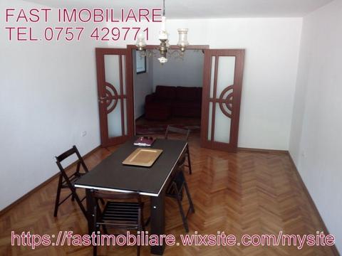 3 camere Central intermediar