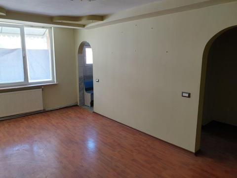 Apartament 3 camere, Zona Maratei, etaj 2, renovat