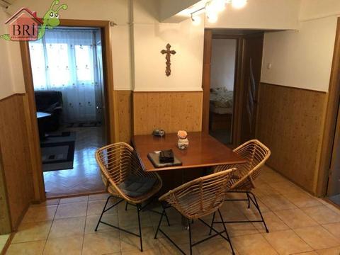 Apartament 4 camere Cart.Micro 16, ET.4