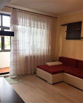 Vand apartament cu 2 camere complet mobilat si utilat