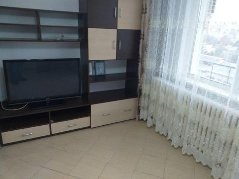 Proprietar inchiriez apartament cu 3 camere mobilat