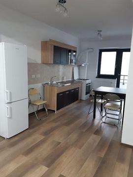 Închiriez apartament 2 camere,zona centrala