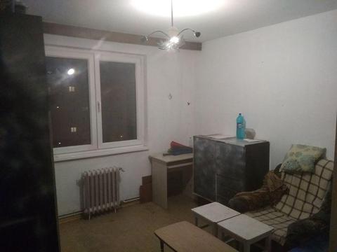 Camera de inchiriat intr-un apartament cu 3 camere pe Calea Bucuresti