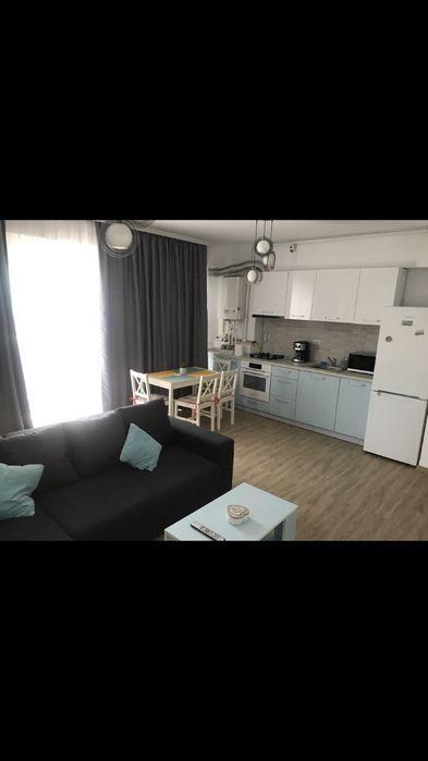 Închiriez apartament