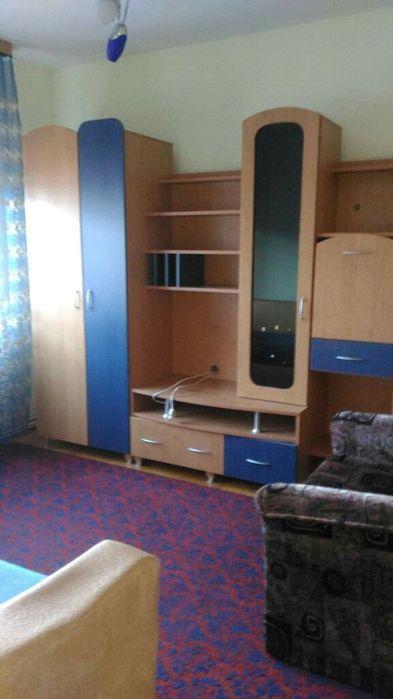 De închiriat apartament cu 2 camere