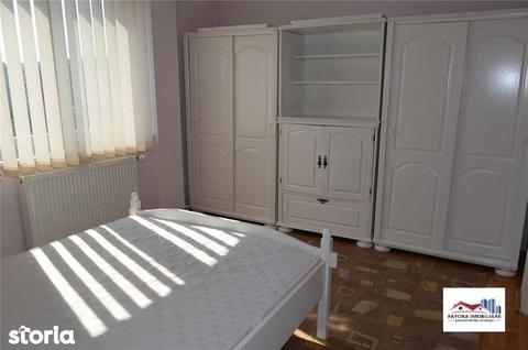 Apartament cu 3 Camere de Inchiriat in Zona Semicentrala