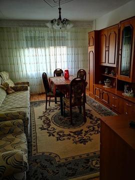 Apartament cu 3 camere de inchiriat