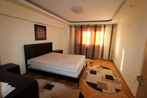 INCHIRIEZ apartament 3 camere decomandat , zona Mihai Viteazul