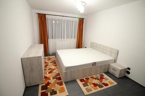 INCHIRIEZ apartament 3 camere decomandat,zona Selimbar