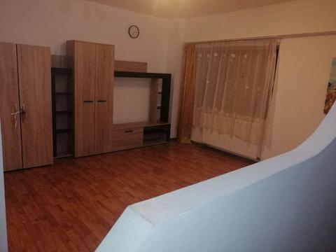 Apartament cu o camera, Parter