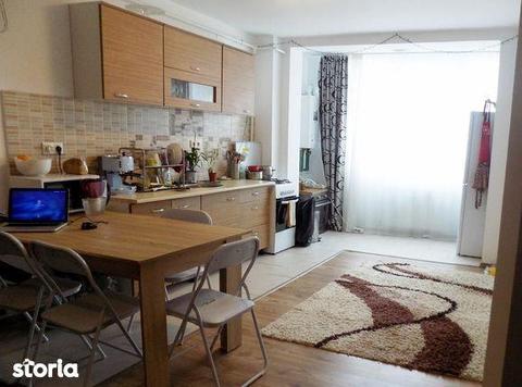 Apartament spatios cu 2 camere, 64 mp! Parcare! Zona strazii Florilor!