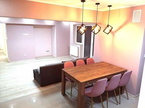 Ultracentral apartament 3 camere +living și bucătărie