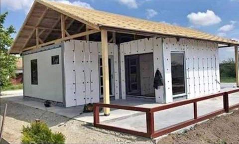 Vand casa de locuit