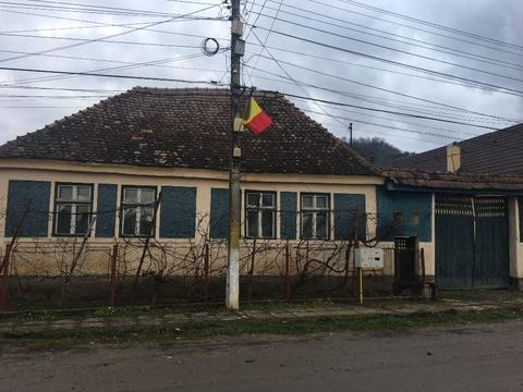 Vand casa - sat Țopa