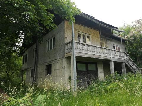 Casa cu anexe si gradina..în orașul Borșa Maramureș