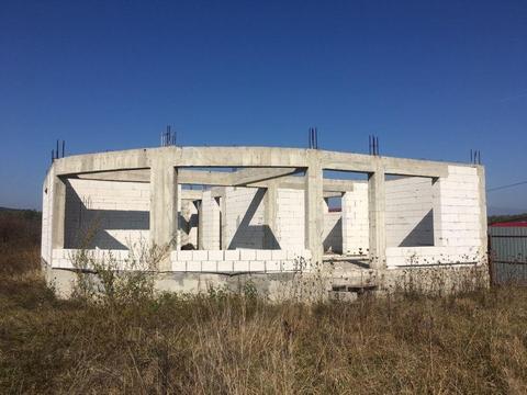 Vând teren  + construcție casa începută