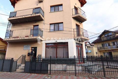 Spațiu de vânzare- Central - Palas 2/ 400 mp*P+2E+M!!