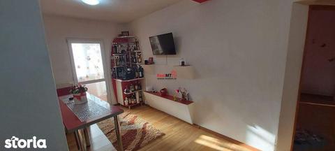 Apartament 2 camere,zona Mercur