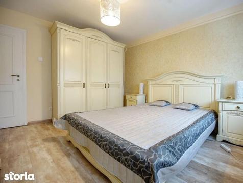 Apartament 4 camere de vanzare- Zona Aurel Vlaicu