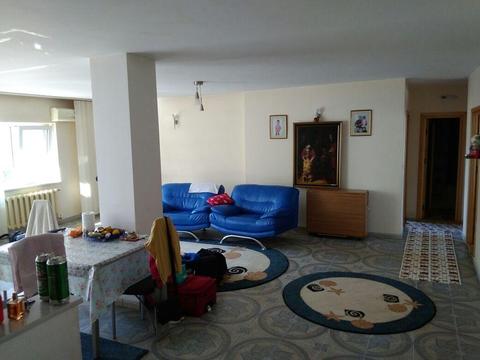 Vând apartament 4 camere