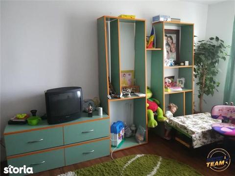 Apartament cu 3 camere mobilat\/utilat pe Calea Bucuresti