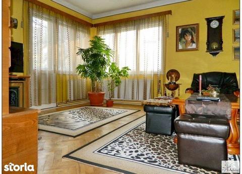 Apartament Vanzare - Zona Centrala