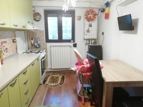 Vand apartament Siderurgistilor (Doja) la cheie