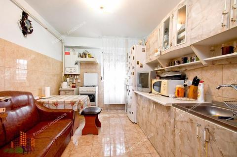 Apartament 3 camere Mazepa 2, parter, centrala