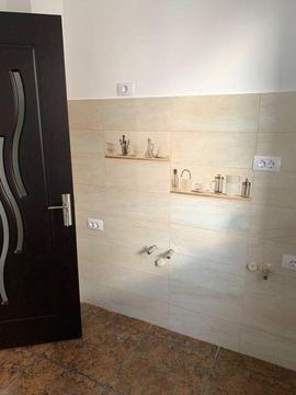 Vand apartament doua camere zona semicentrala