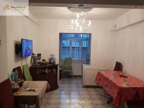 Apartament 3 camere zona Stadion 72 mp Pret 50.000 Eur neg