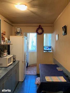 Apartament o camera etajul 1 Bulevard 32 mp finisat 25.500 Eur neg