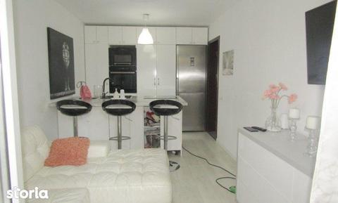 Apartament 3 camere Podu Ros , 60 metri, etaj parter Cod:133177