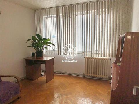 Apartament 3 camere decomandat, etaj intermediar, fara risc, Tatarasi