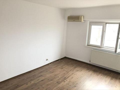 Liber! Apartament 4 camere, 2 bai, 87 mp, ultracentral Palas!