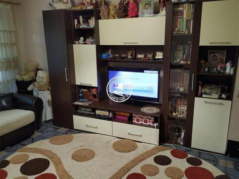 Apartament 4 camere de vanzare Nicolina