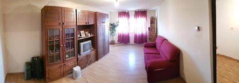 Vand apartament spatios in cartierul