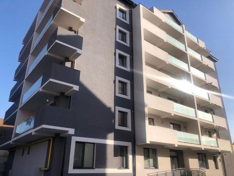 Inchiriez apartament mobilat si utilat nou