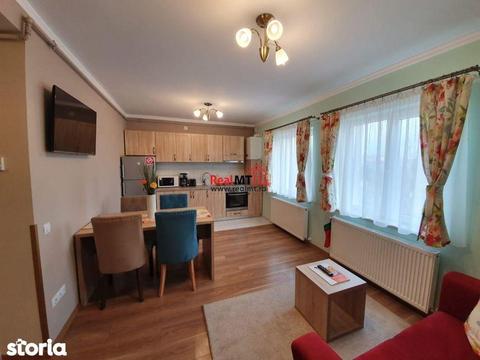 Apartament 3 camere, Cetate